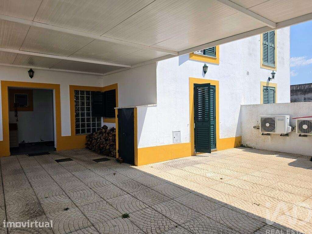 Casa / Villa T4 em Igrejinha de 161 m2 - Grande imagem: 2/26