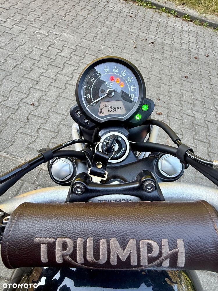 Triumph Scrambler - 3
