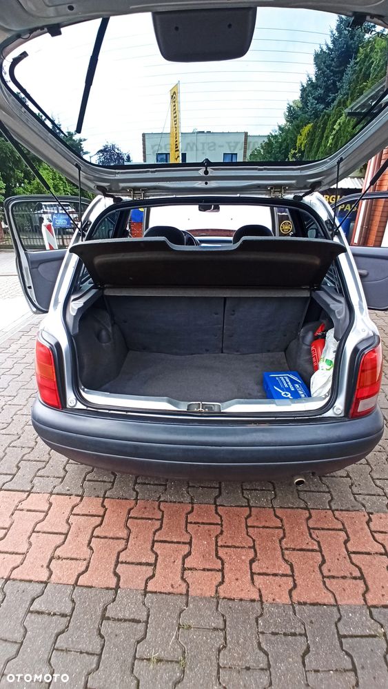 Nissan Micra 1.0 LX - 6