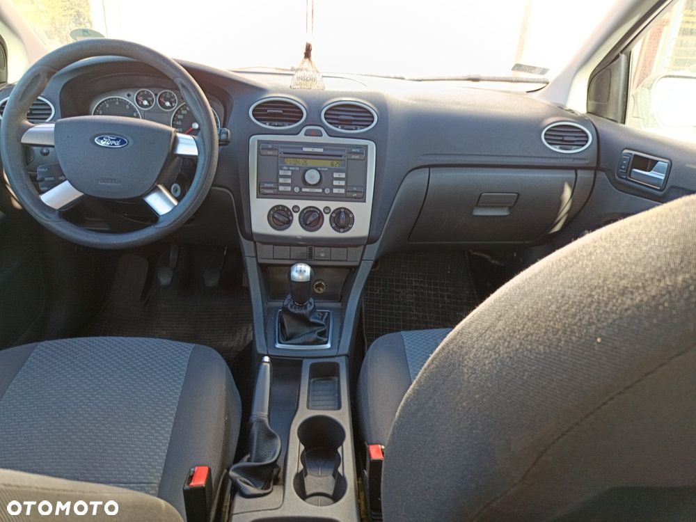 Ford Focus 2008 photo 5
