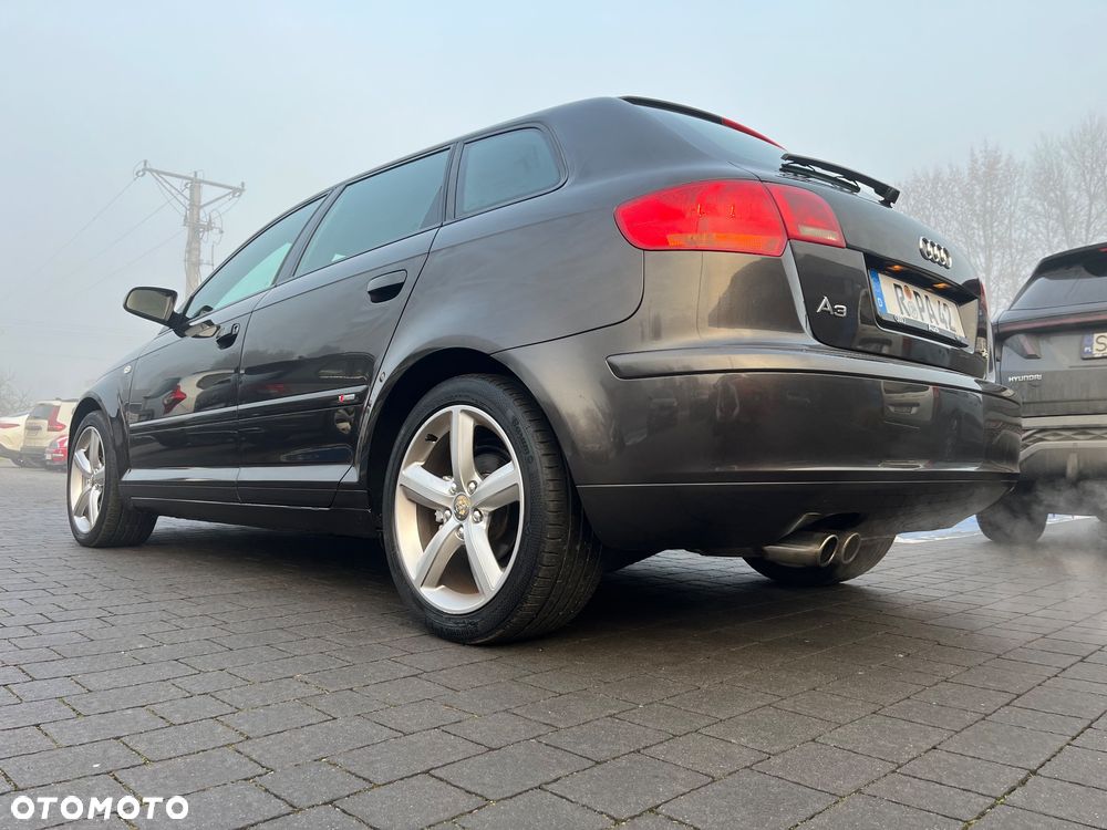 Audi A3 Sportback 1.8 TFSI S line Sportpaket Plus - 19