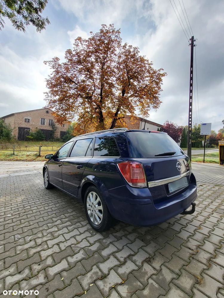 Opel Astra 1.9 CDTI DPF NAVI - 6