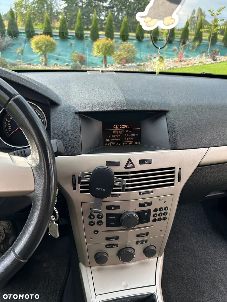 Opel Astra - 28