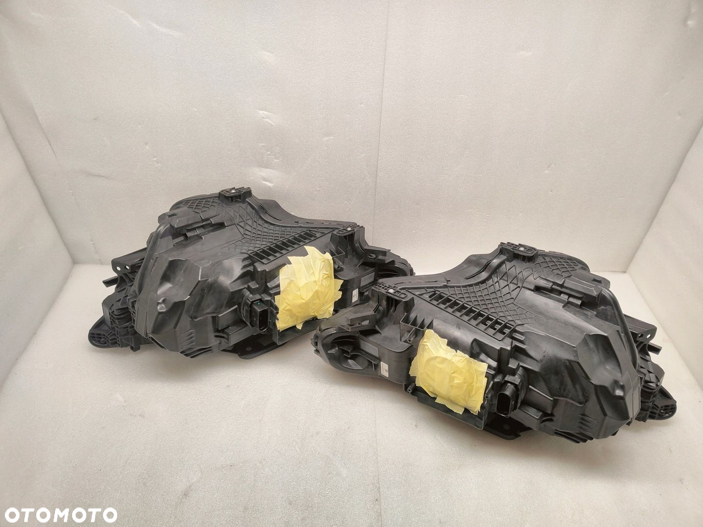 VOLVO POLESTAR FULL LED KOMPLET LAMP PRZEDNICH P31698070, P31698071 - 12
