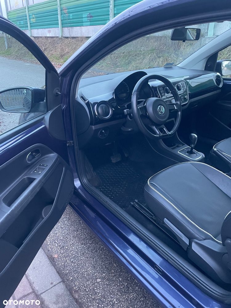 Volkswagen up! 1.0 high - 4
