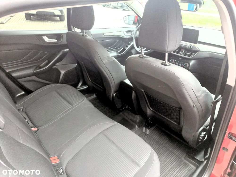Ford Focus 1.5 EcoBoost Titanium - 11