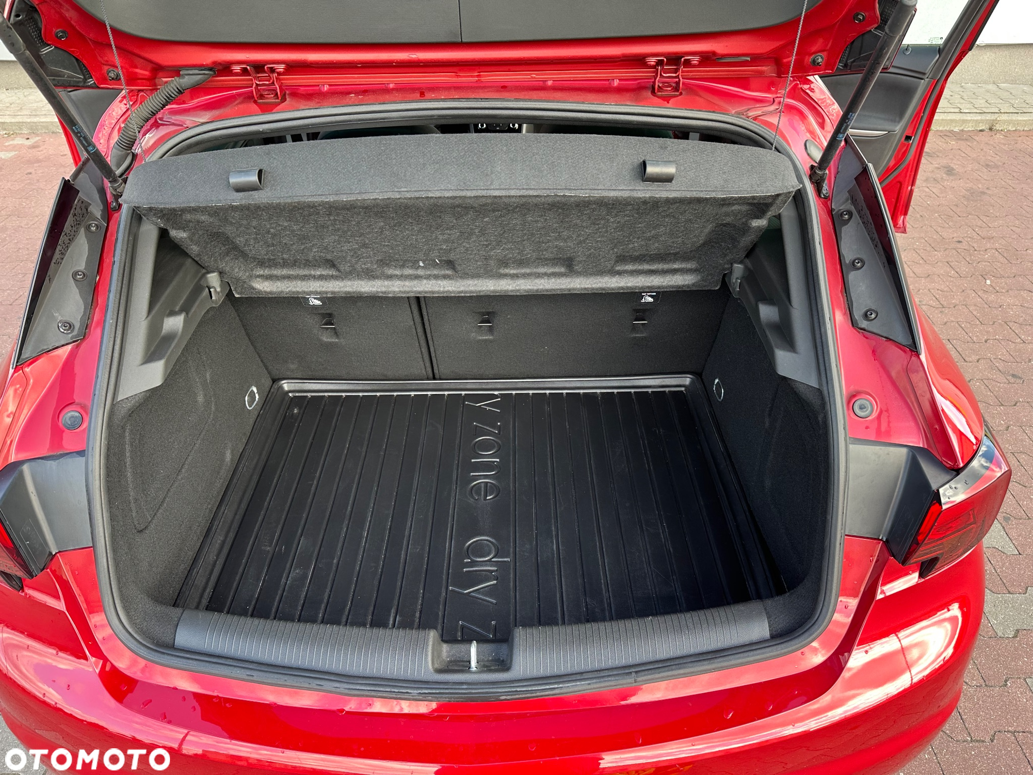 Opel Astra V 1.2 T GS Line S&S - 14