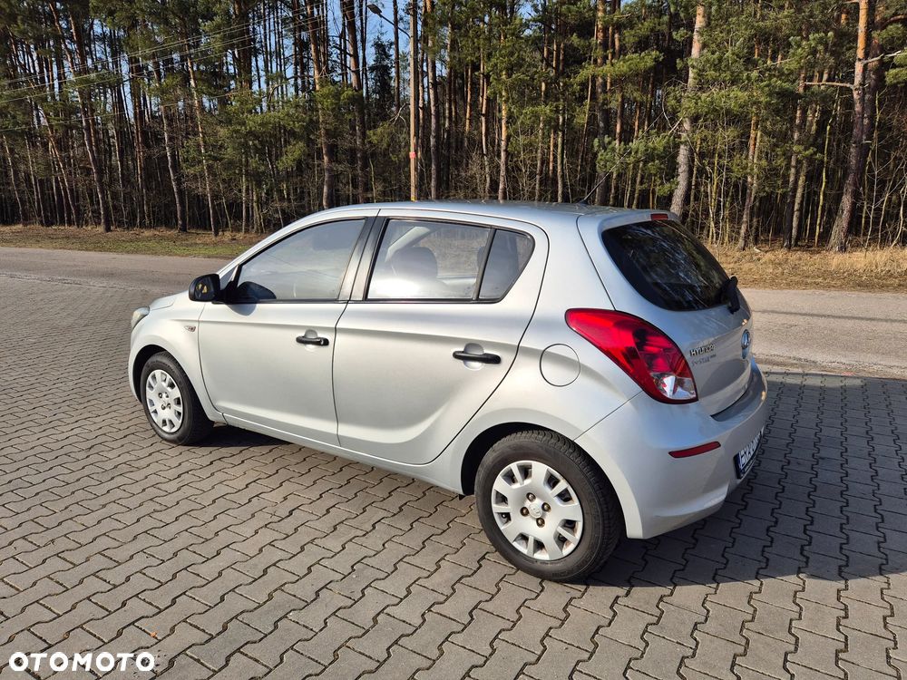 Hyundai i20 1.2 - 13