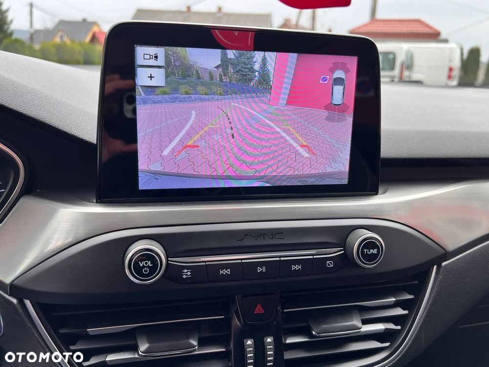 Ford Focus 1.5 EcoBlue Titanium X - 28