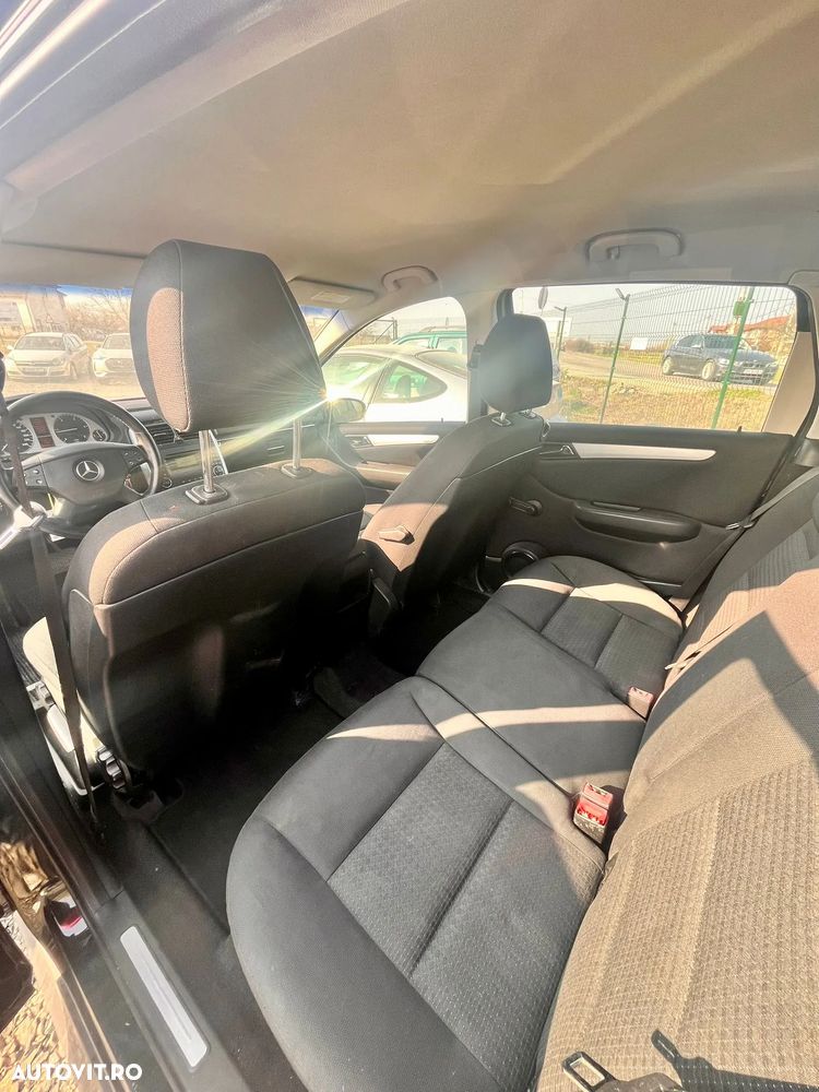 Mercedes-Benz B 200 - 5