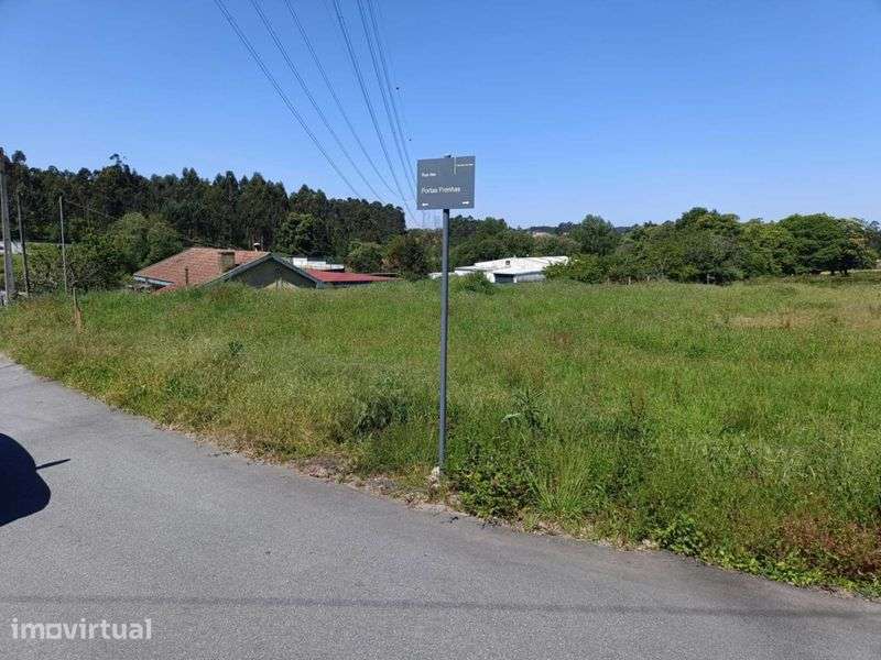 Terreno à Venda – Olival, Vila Nova de Gaia – 2.120 m² - Grande imagem: 2/4