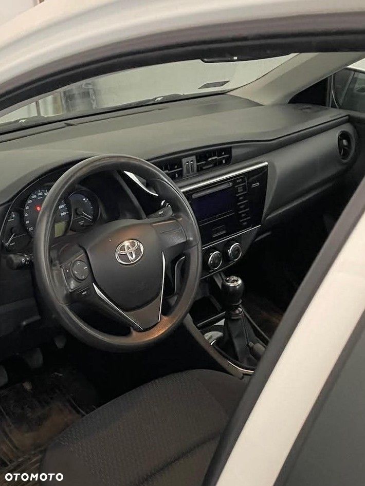 Toyota Corolla 1.33 Active EU6 - 6