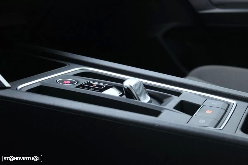 SEAT Leon ST 1.5 eTSI Xcellence DSG - 9