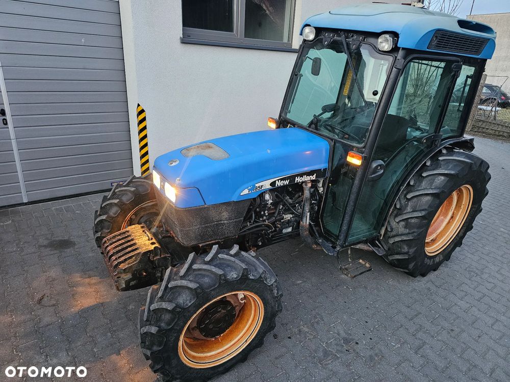 New Holland U2D6 ( w dokumentach) , model handlowy TN 85 FA - 2