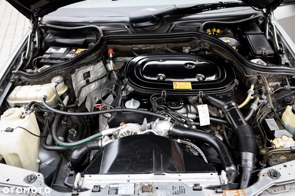 Mercedes-Benz W124 (1984-1993) - 23