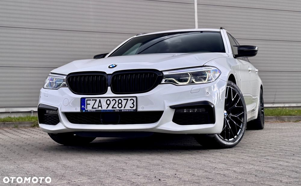 BMW Seria 5 520d Touring M Sport Edition - 11