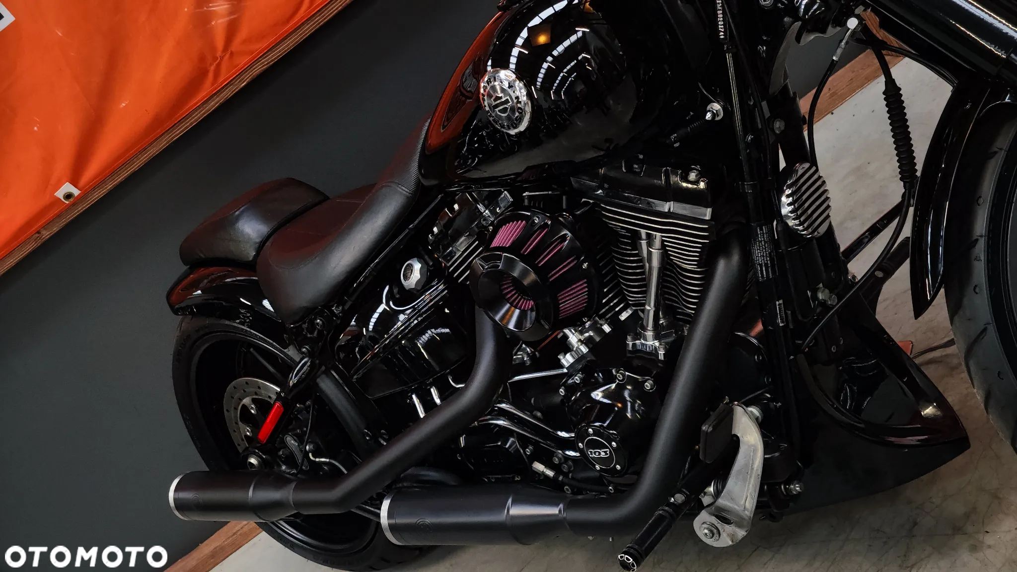Harley-Davidson FXSB Breakout - 27