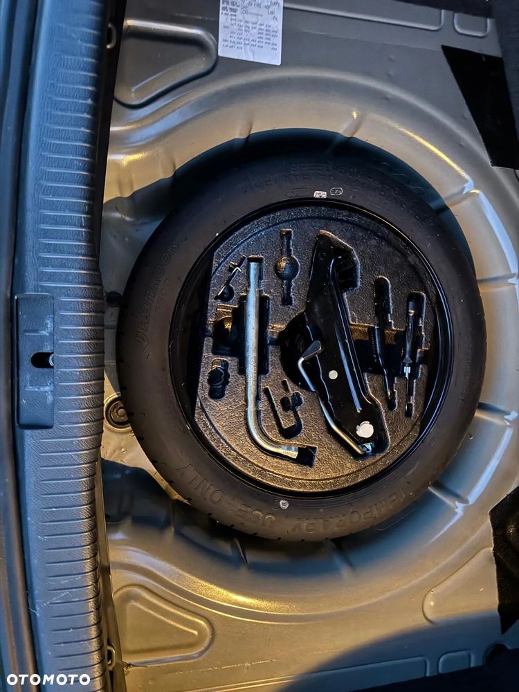 Volkswagen Golf 1.6 TDI BlueMotion Technology Comfortline - 9