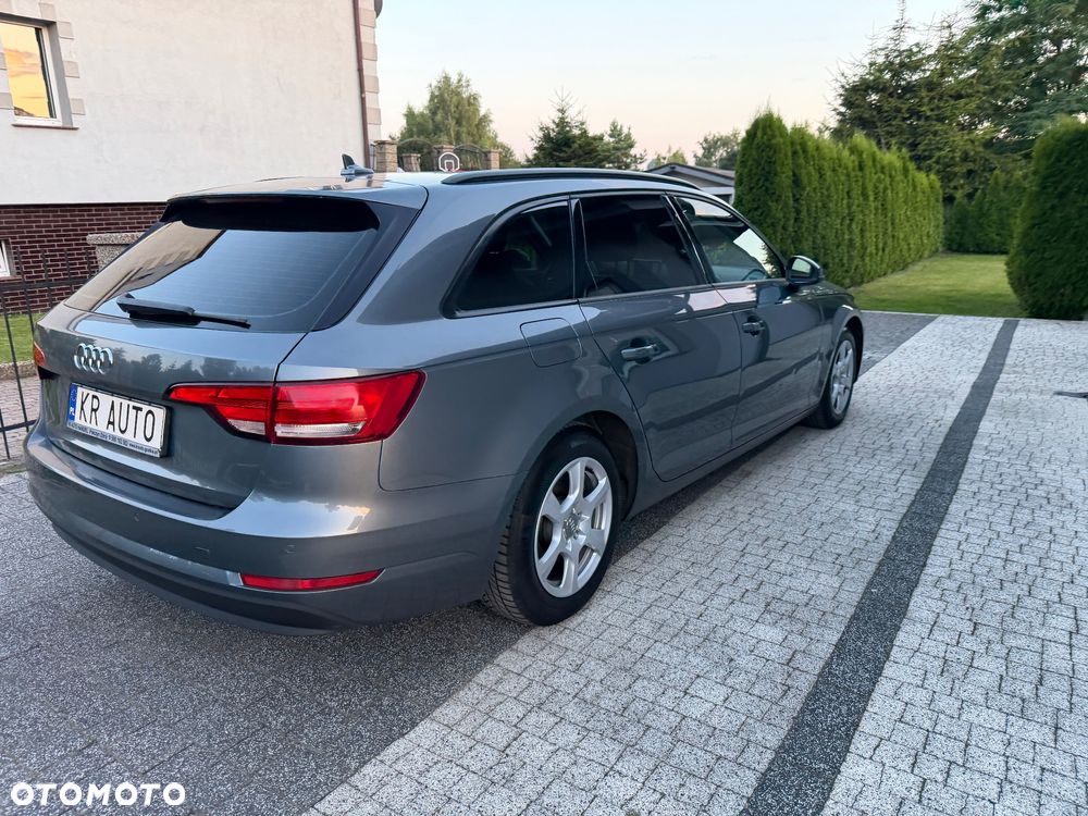 Audi A4 Avant 2.0 TDI ultra S tronic sport - 31