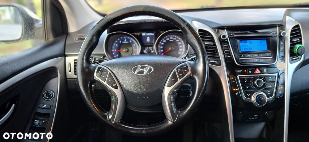 Hyundai i30 1.4 Trend - 17