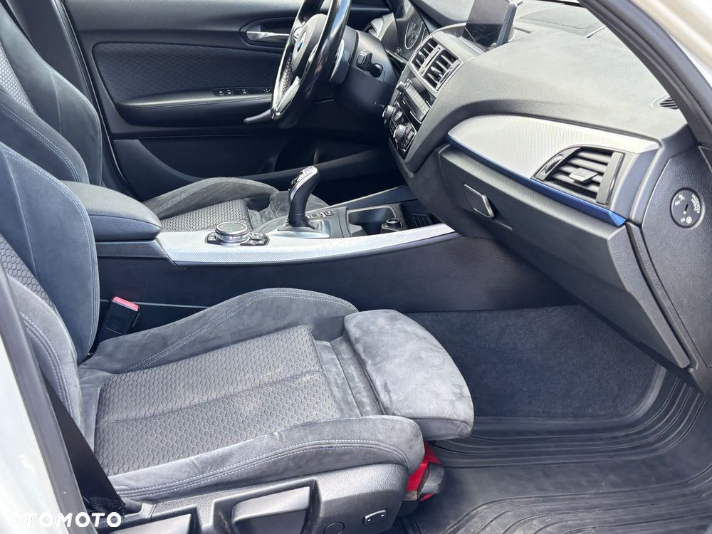 BMW Seria 1 120d xDrive M Sport Shadow sport - 16