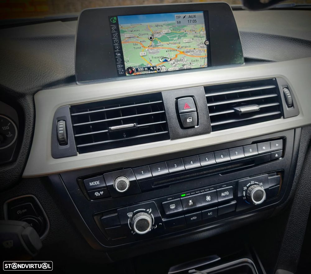 BMW 320 d Pack M - 10