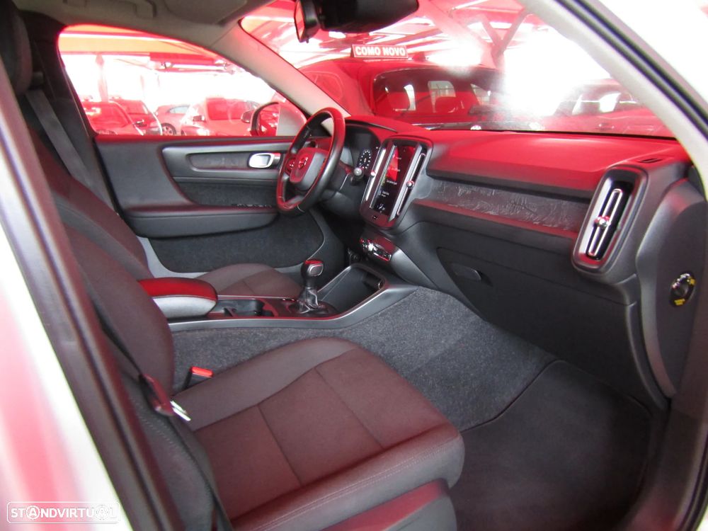 Volvo XC 40 2.0 D3 Momentum - 11