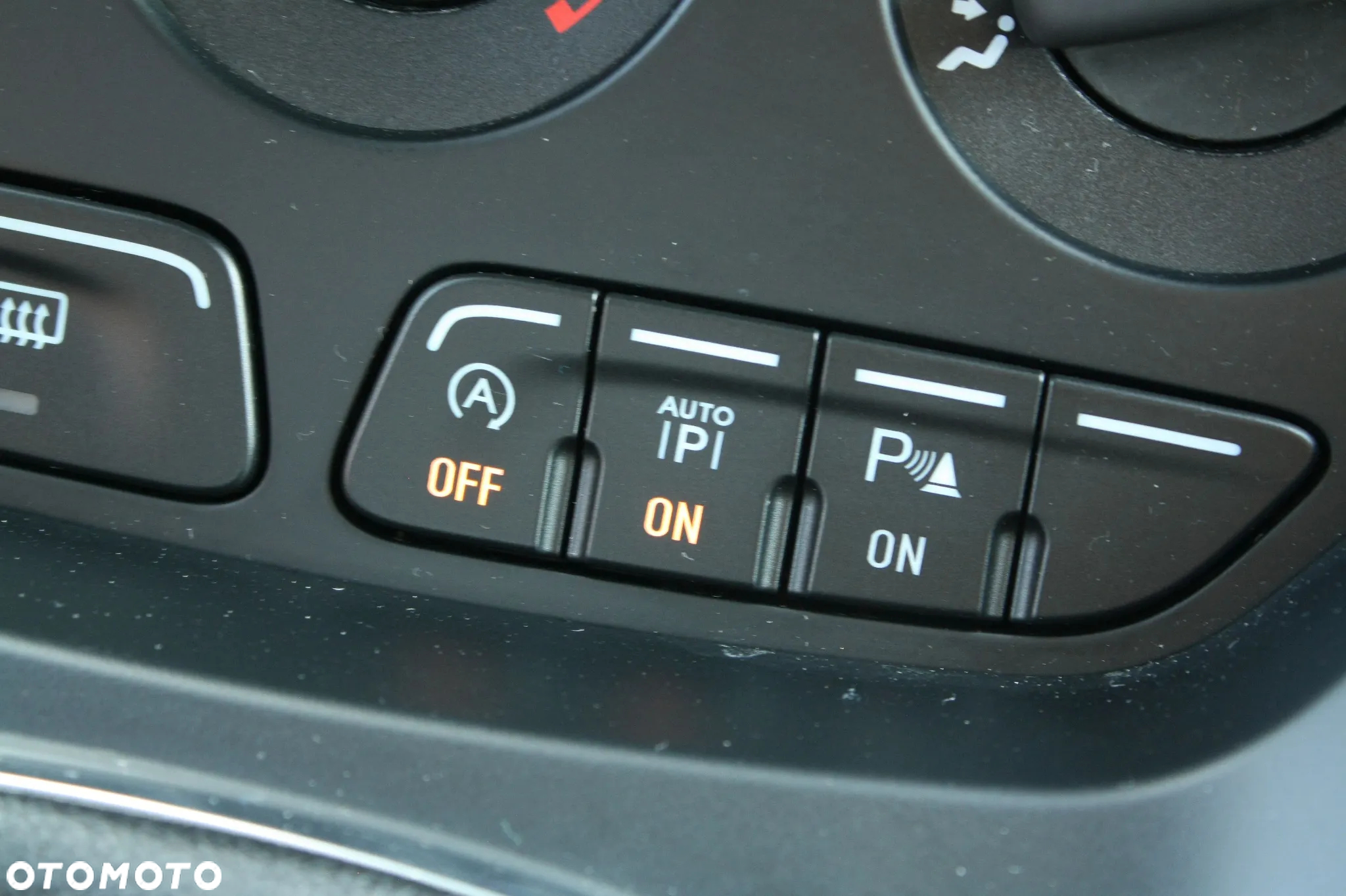 Ford Grand C-MAX 1.6 TDCi Start-Stop-System SYNC Edition - 33