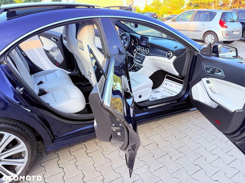 Mercedes-Benz CLA - 34
