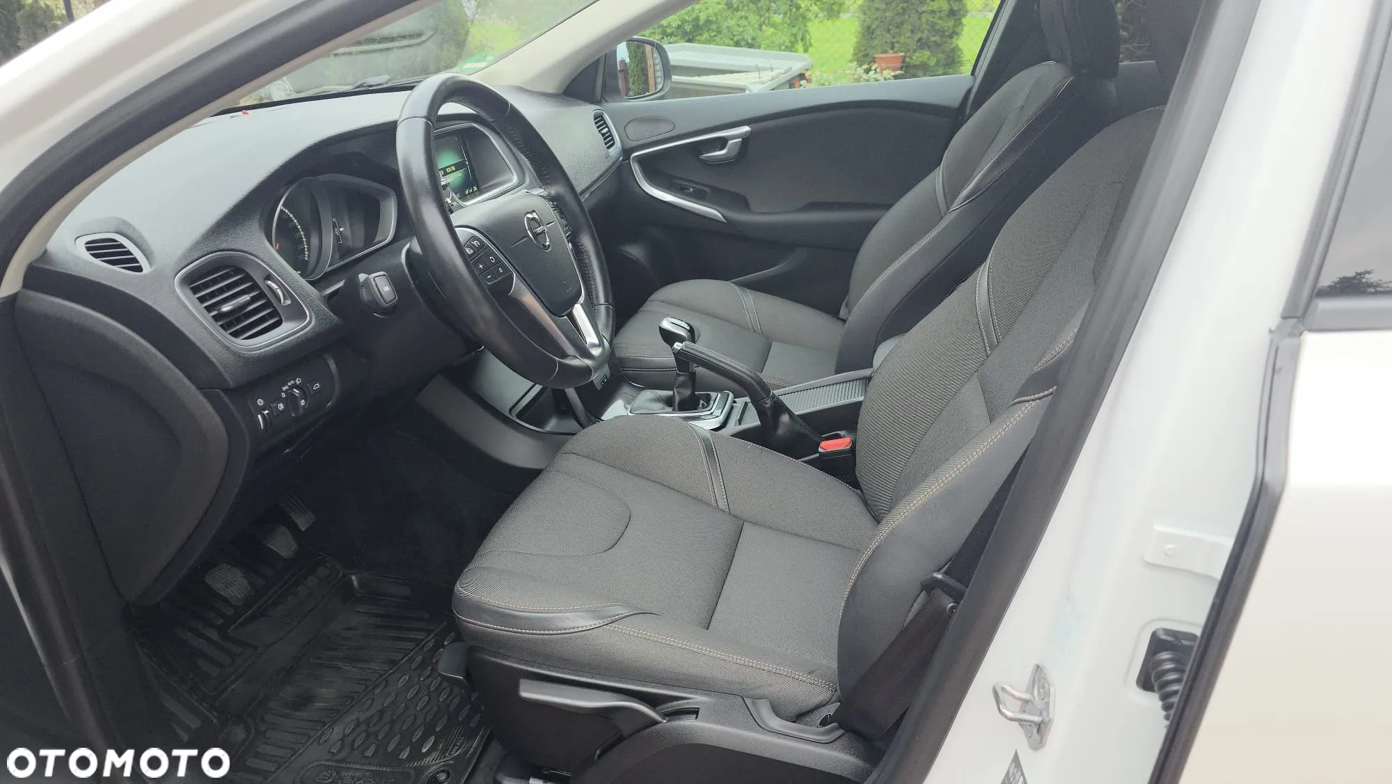 Volvo V40 Cross Country D2 Drive-E Momentum - 7