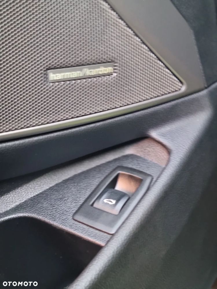 BMW Seria 3 M340i xDrive - 20