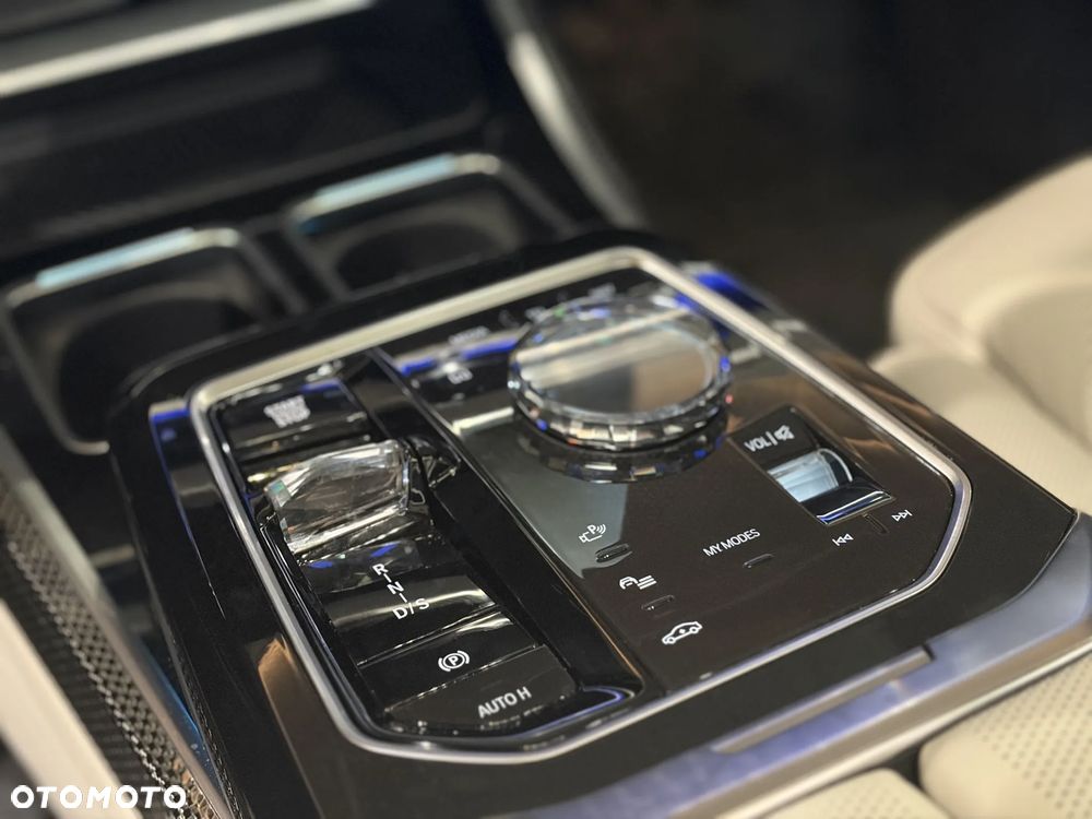 BMW Seria 7 740d xDrive mHEV M Sport sport - 23