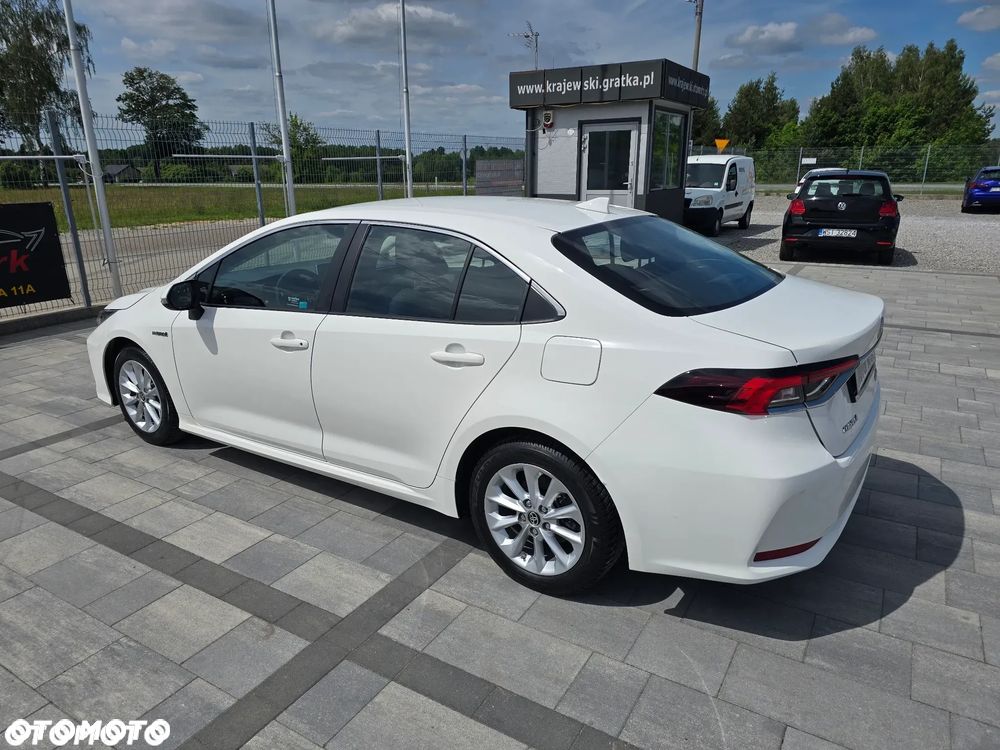 Toyota Corolla - 10