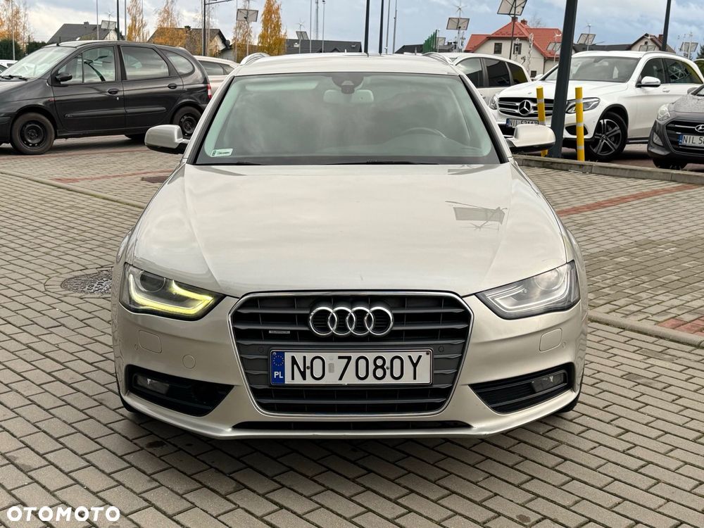 Audi A4 Avant - 11