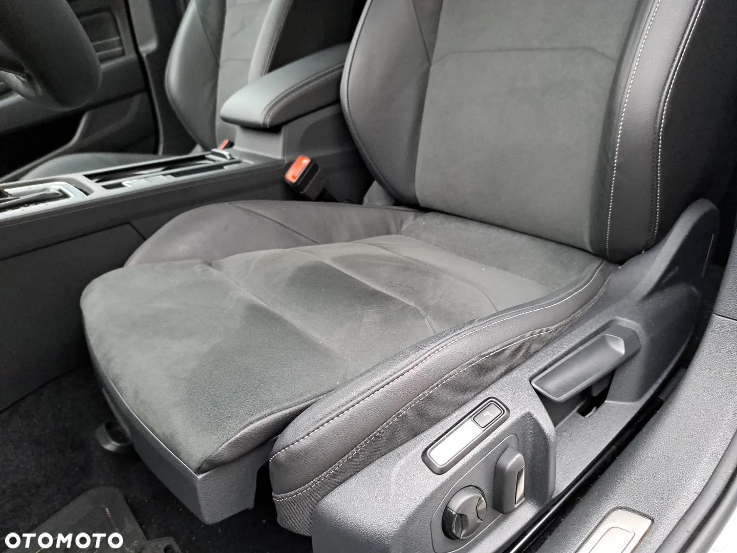 Volkswagen Arteon 2.0 TSI R-Line DSG - 12