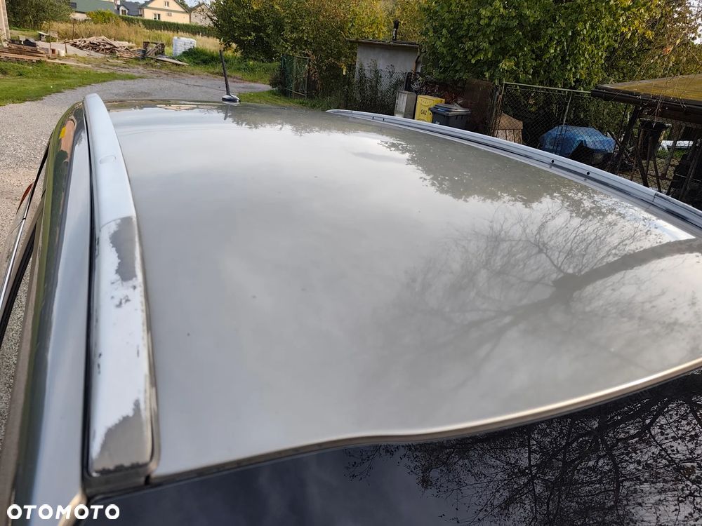 Kia Carens 1.7 CRDi 115 UEFA EURO 2016 - 22