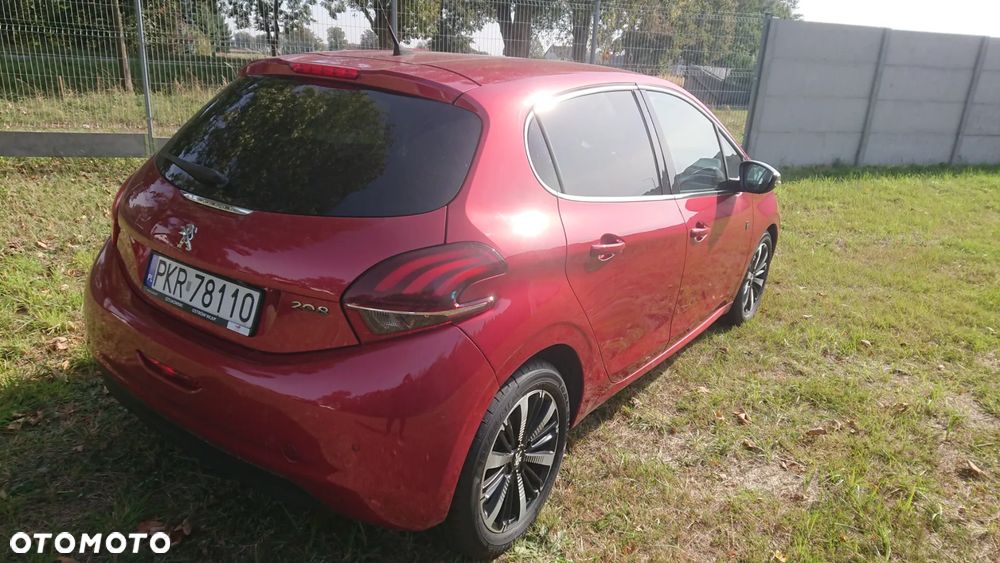 Peugeot 208 - 22