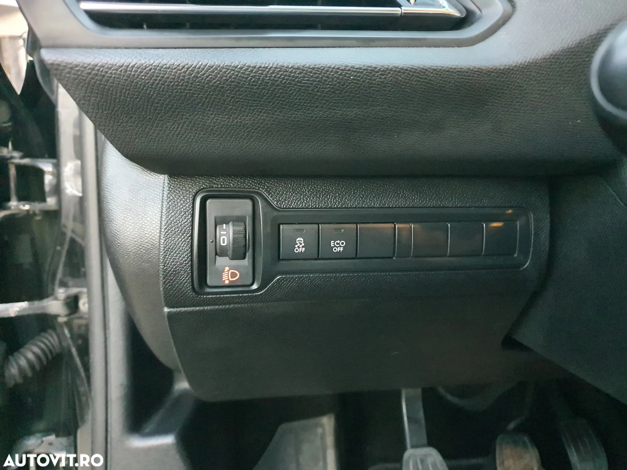 Peugeot 308 1.2 L PureTech Turbo Access - 19