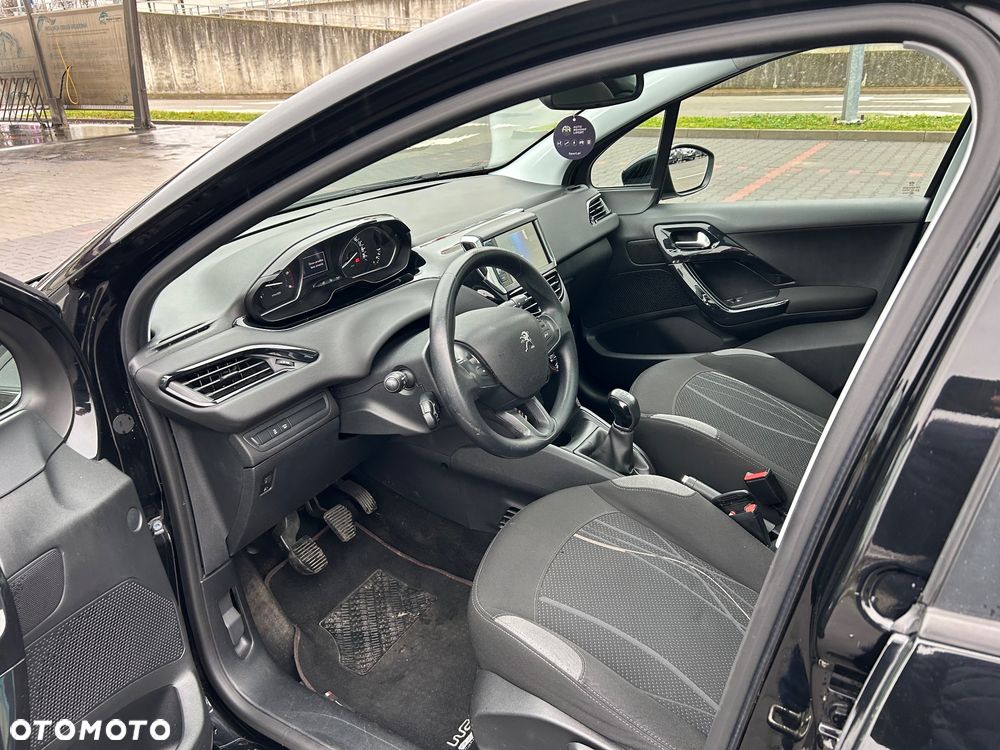 Peugeot 208 1.6 e-HDi Active STT - 8