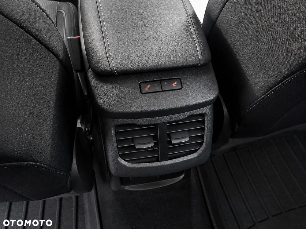 Ford Mondeo 2.0 EcoBlue Titanium - 11