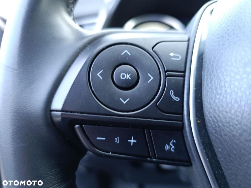 Toyota Camry 2.5 Hybrid Comfort CVT - 18