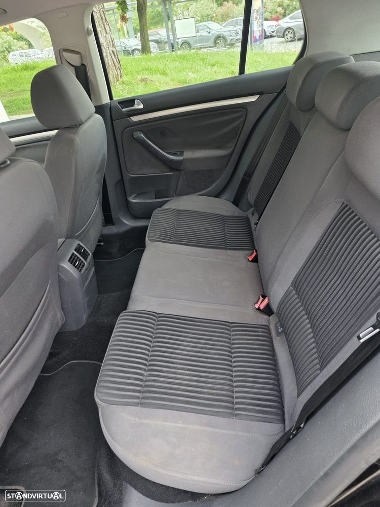 VW Golf 1.9 TDi DPF Comfortline - 11