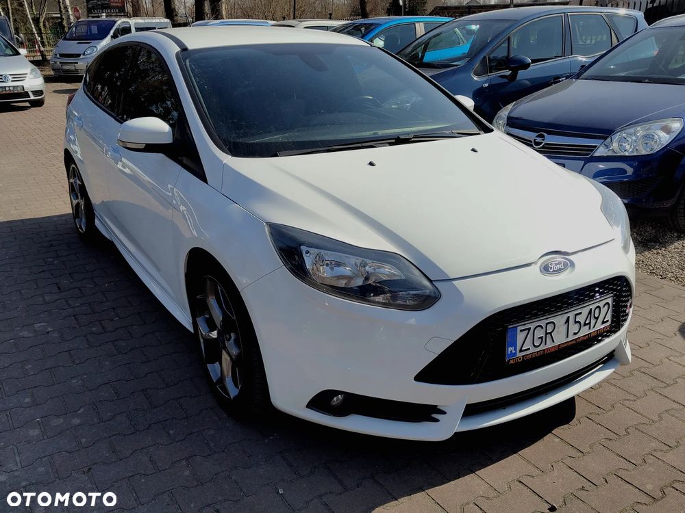 Ford Focus 2.0 EcoBoost ST - 2