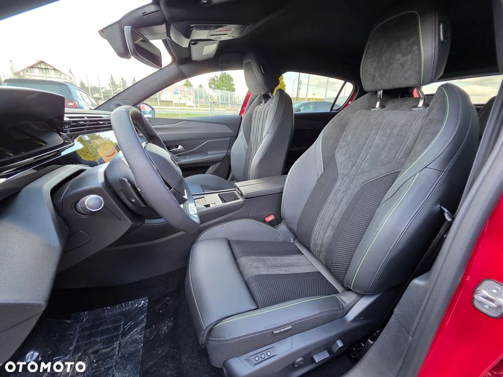 Peugeot 308 1.2 mHEV GT S&S e-DCS6 - 12