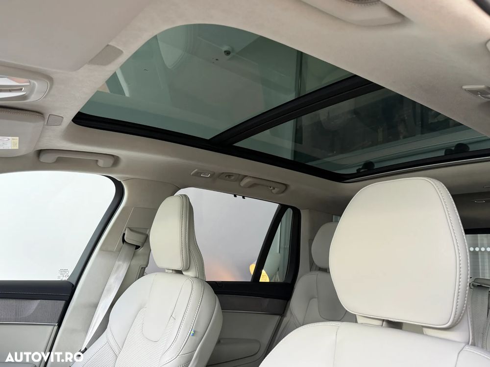 Volvo XC 90 T8 AWD PHEV Ultra Bright - 27