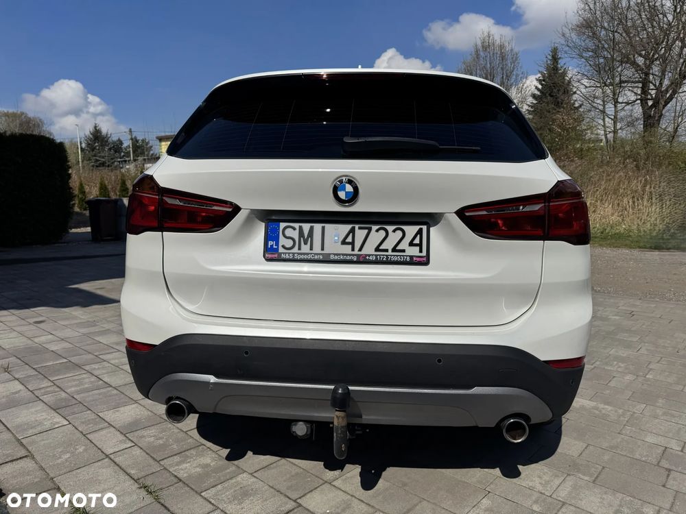 BMW X1 xDrive20d - 10