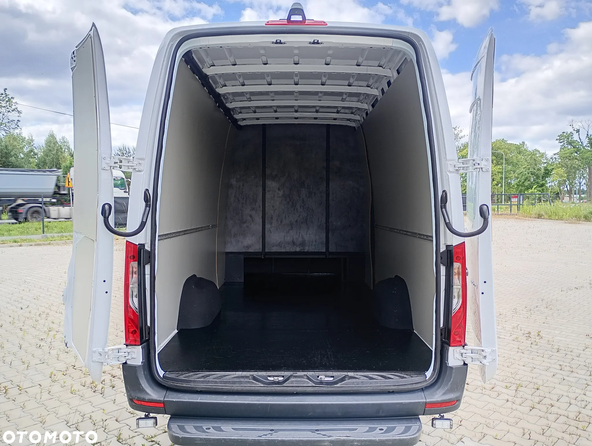 Mercedes-Benz SPRINTER MAX L5H2 BRYGADÓWKA 7 OSÓB KLIMA SENSORY TEMPOMAT NR 52 - 6