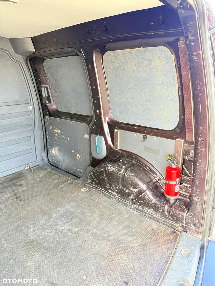 Volkswagen Caddy - 13