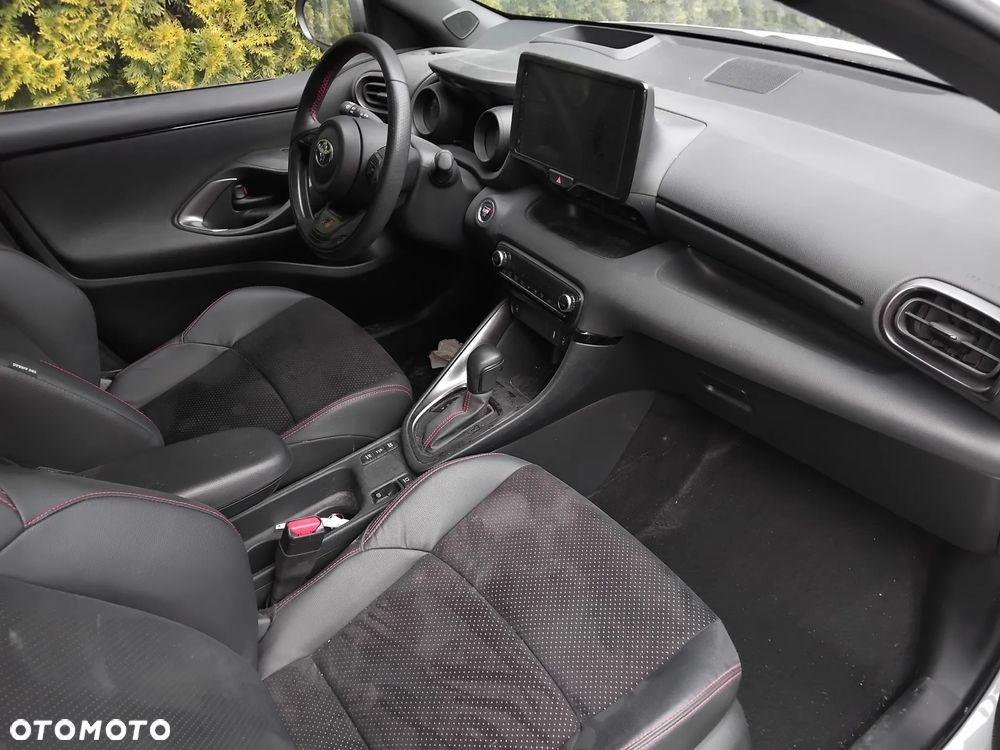 Toyota Yaris Hybrid 1.5 VVT-i GR SPORT - 18