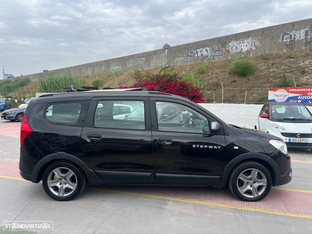 Dacia Lodgy 1.5 Blue dCi Stepway 7L - 5